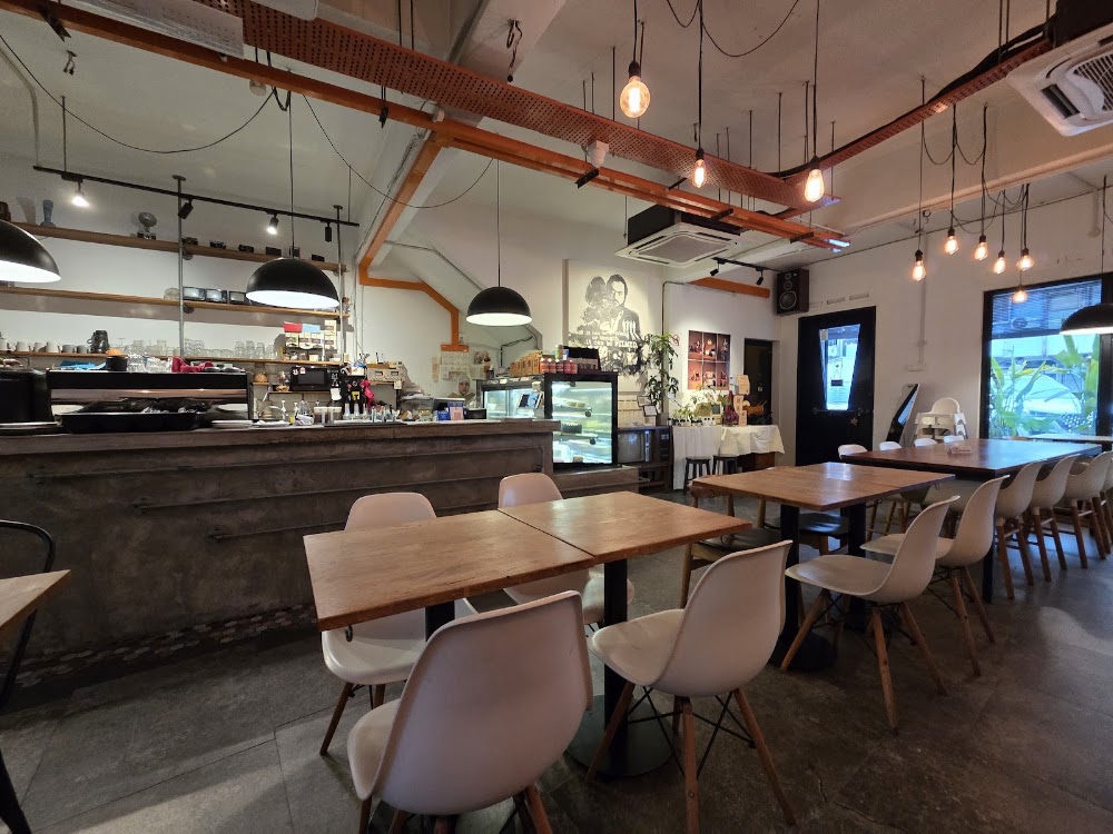 Cafe Tujoh